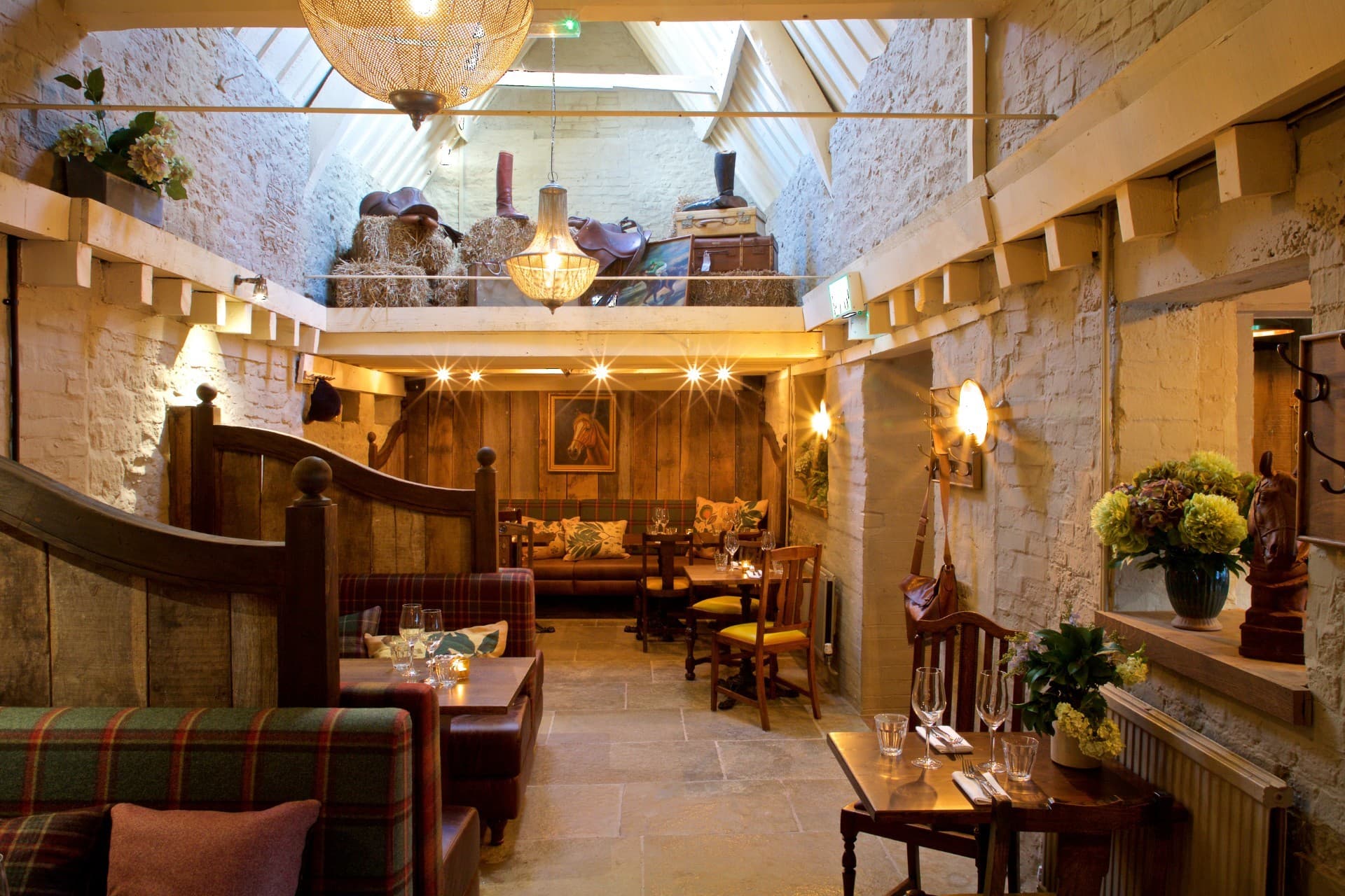 the-kings-arms-prestbury-the-restaurant