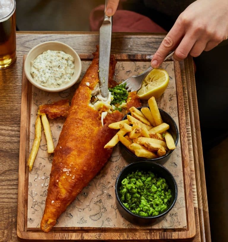 Cover Image for Complimentary Fizz when you order Fish and Chips at The King's Arms!