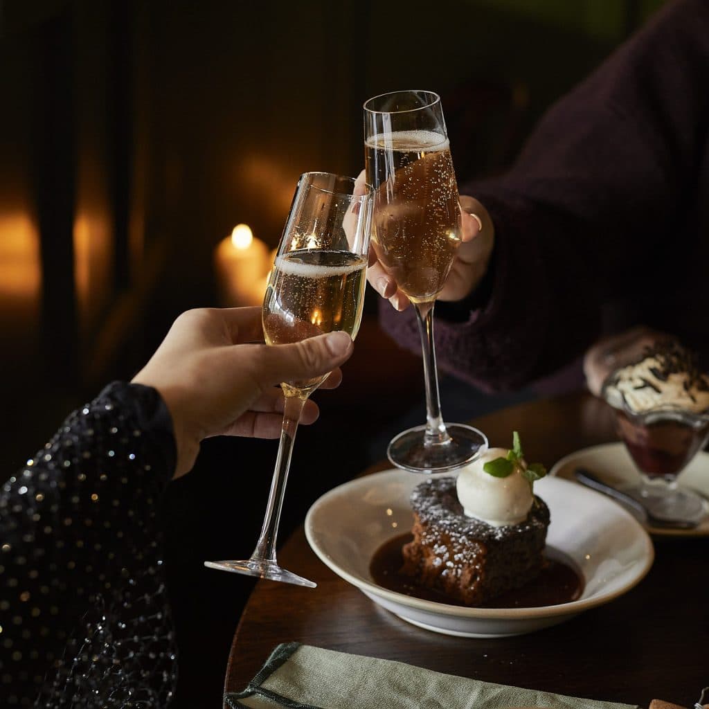 Cover Image for Complimentary Festive Fizz this Christmas at The King's Arms